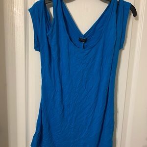 Cutout open should Shirt